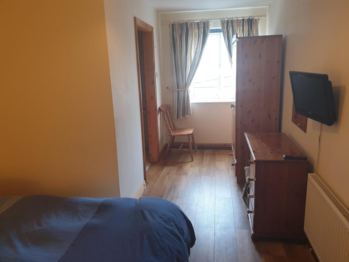 West Coast Lodge Лехинч Экстерьер фото